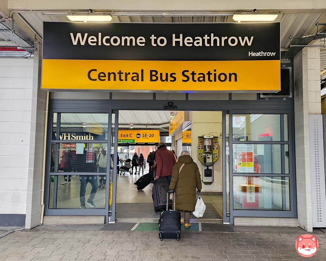 สถานีรถบัสที่สนามบิน